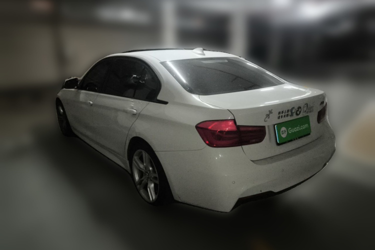 BMW 3 Series 2018 car image #5