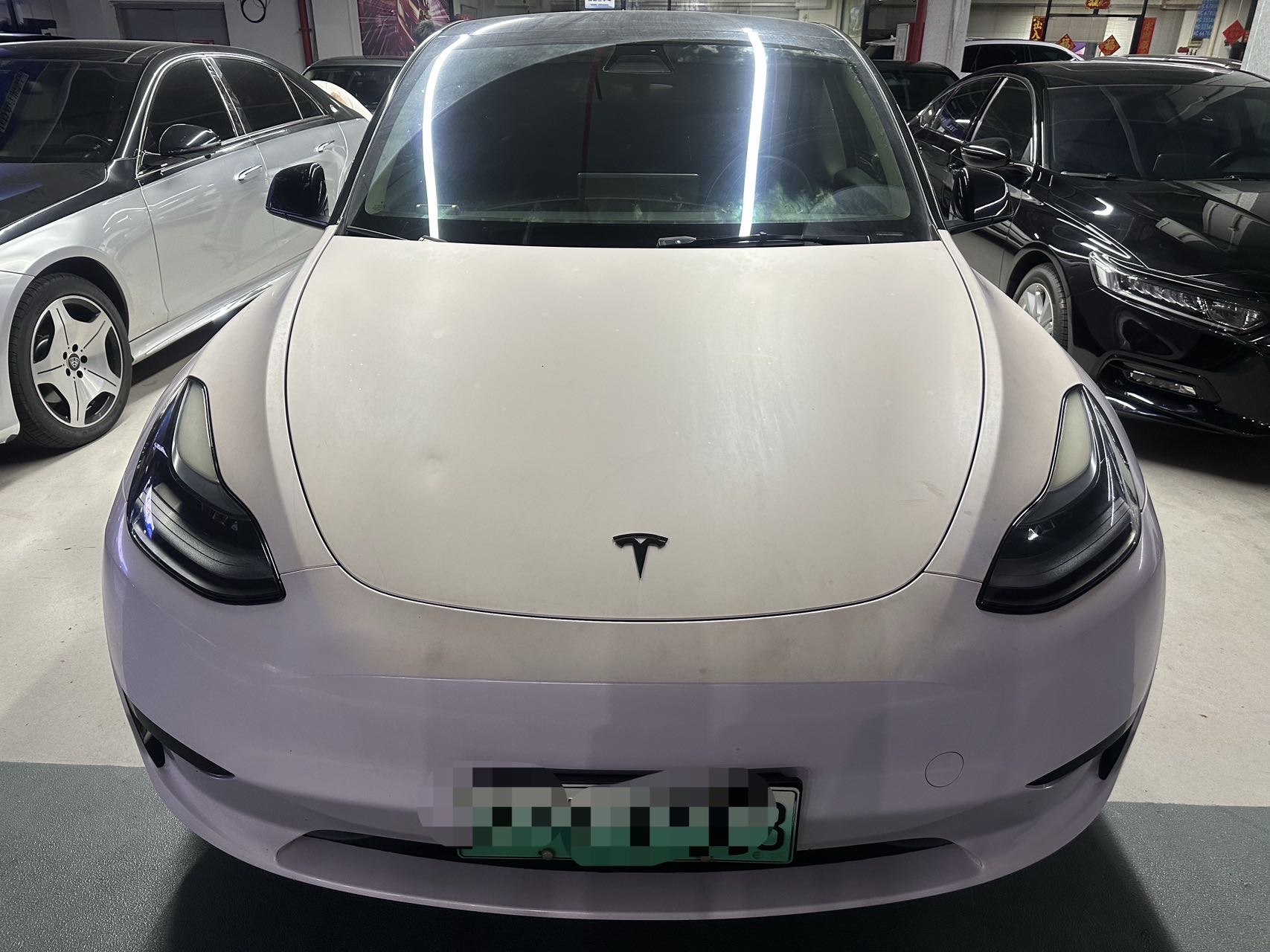 Tesla Model Y 2022 car image #2