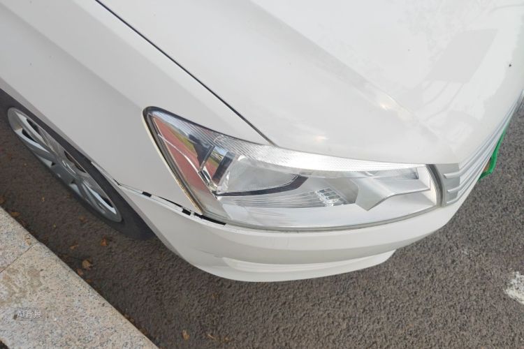 Volkswagen Santana 2016 car image #8