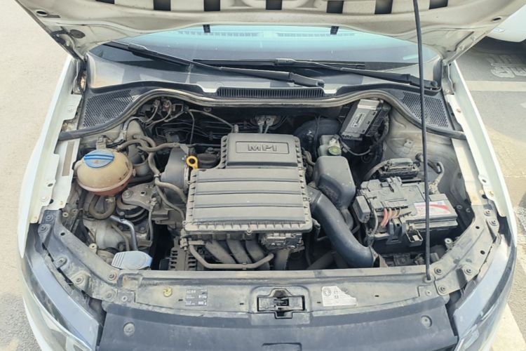 Volkswagen Polo 2016 car image #20