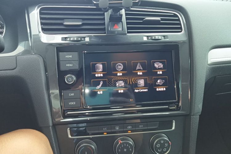 Volkswagen Golf 2019 #18 Volkswagen Golf 2019 car image #18