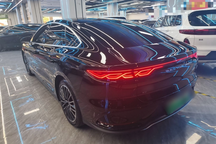 BYD Han 2023 car image #5