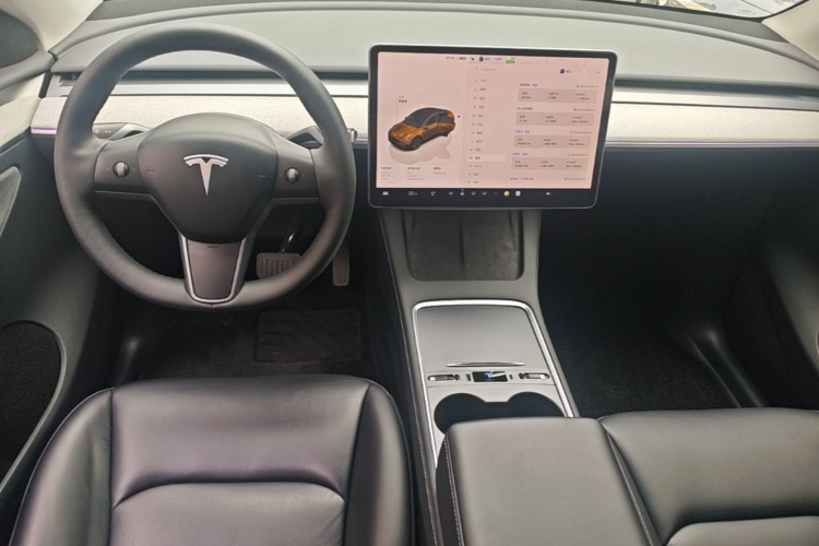 Tesla Model Y 2024 #11 Tesla Model Y 2024 immagine di auto #11