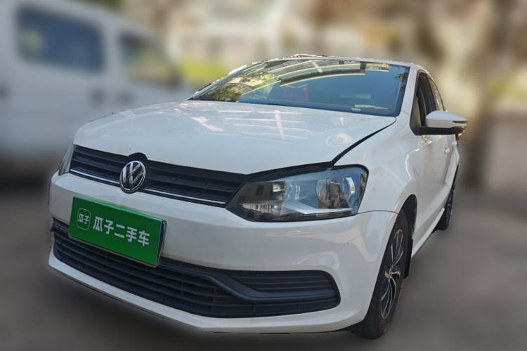 Volkswagen Polo 2016 car image #2