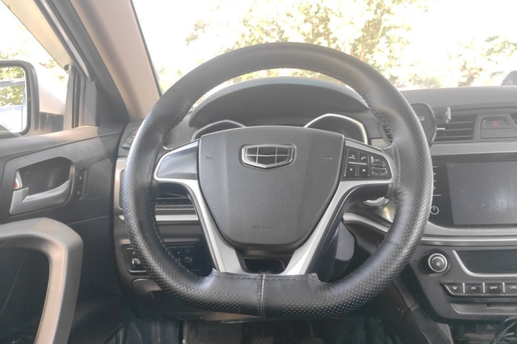 GEELY Emgrand 2018 #11 GEELY Emgrand 2018 car image #11