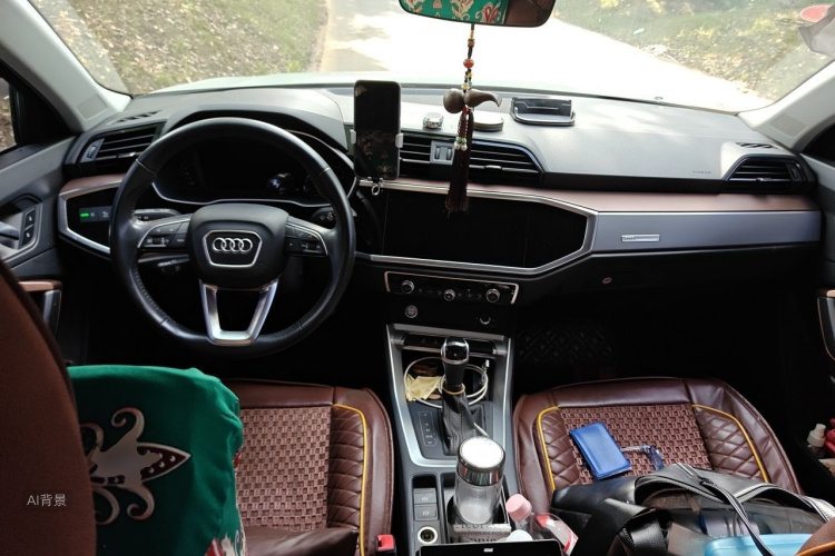 Audi Q3 2019 #11 Audi Q3 2019 car image #11