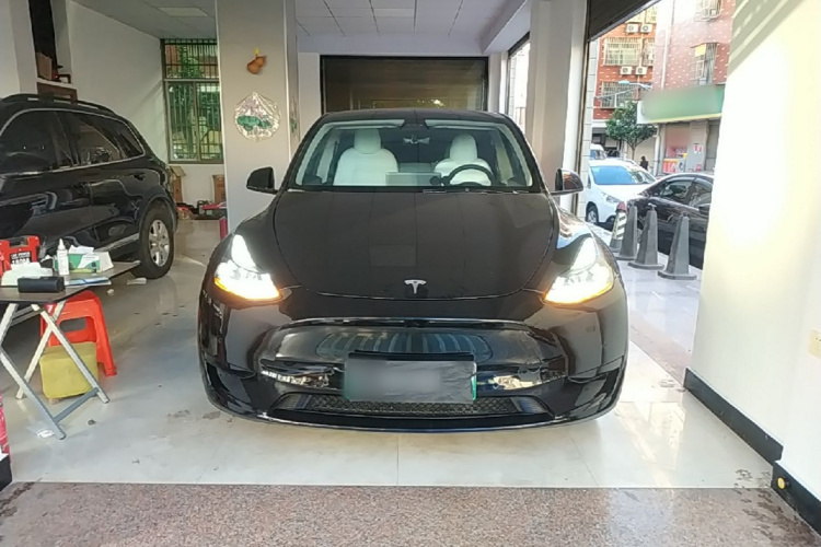Tesla Model Y 2022 #3 Tesla Model Y 2022 car image #3
