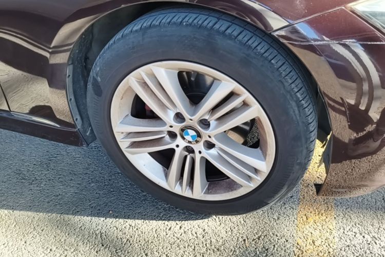 BMW 3 Series 2016 car image #9