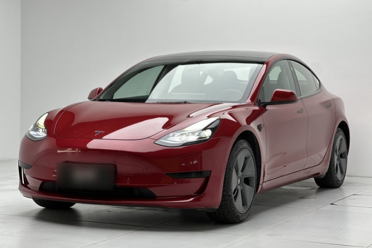 Tesla Model 3 2022 car image #2