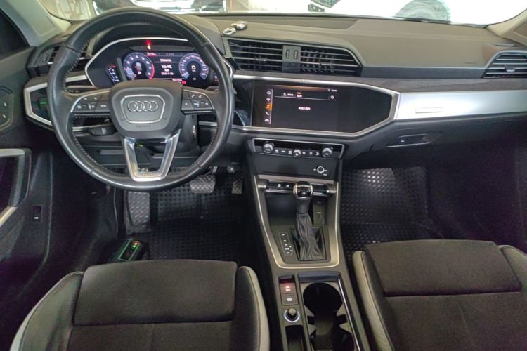Audi Q3 2019 #10 Audi Q3 2019 car image #10