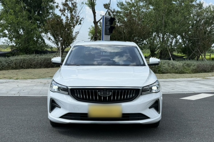 GEELY Emgrand 2023 imagen de coche #8