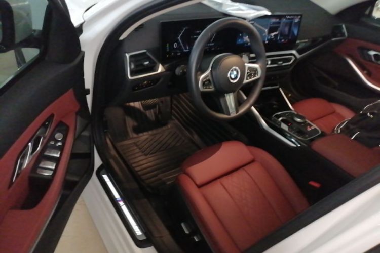 BMW 3 Series 2022 #16 BMW 3 Series 2022 car image #16