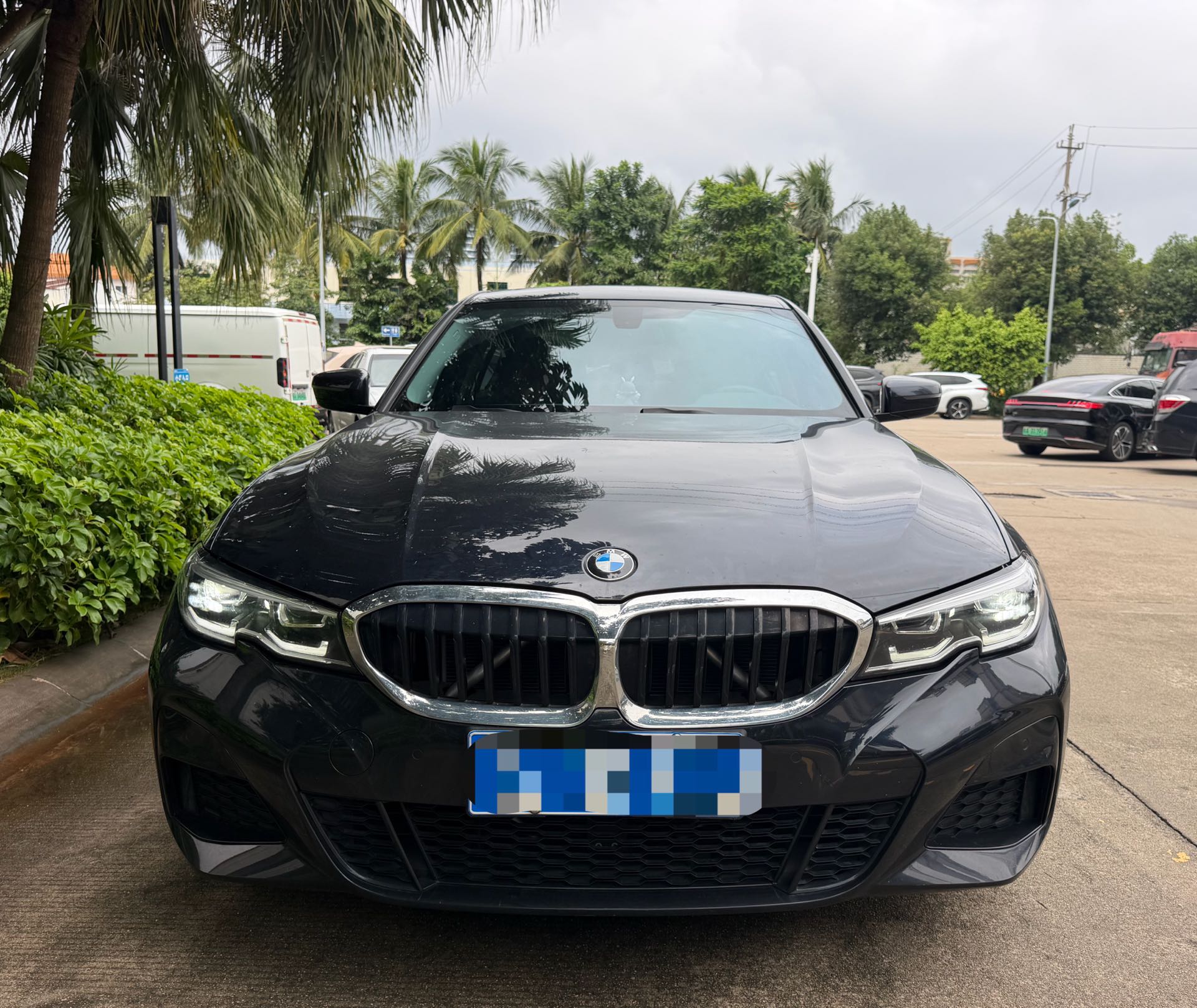BMW 3 Series 2022 immagine di auto #2