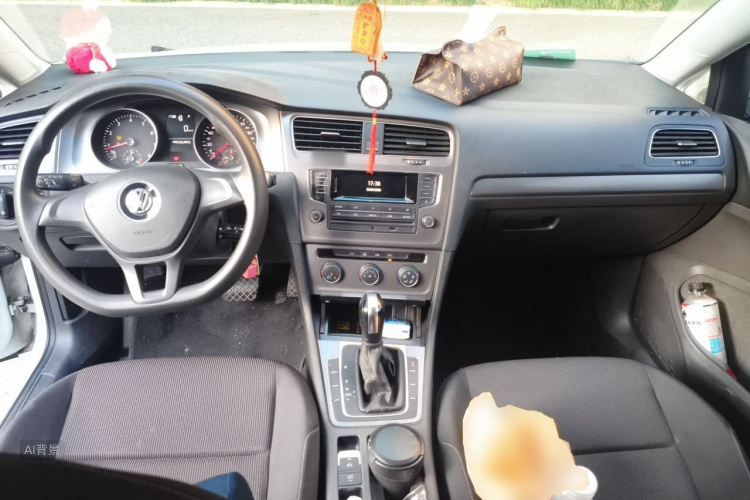 Volkswagen Golf 2015 car image #11