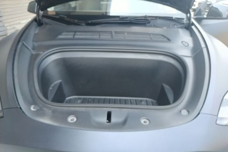 Tesla Model Y 2021 #20 Tesla Model Y 2021 car image #20