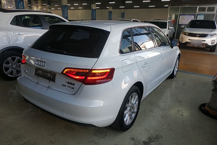 Audi A3 2015 #7 Audi A3 2015 صورة سيارة #7