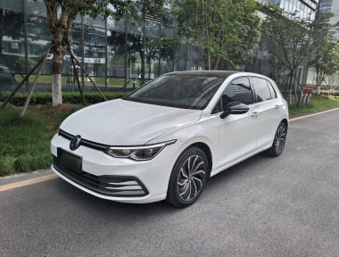 Volkswagen Golf 2022 car image 