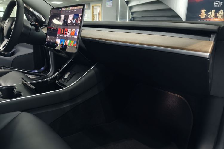 Tesla Model 3 2020 #24 Tesla Model 3 2020 immagine di auto #24