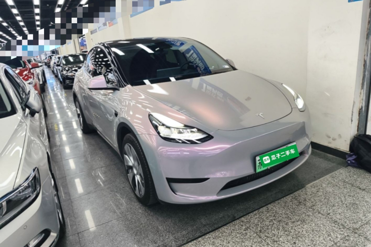 Tesla Model Y 2023 #4 Tesla Model Y 2023 car image #4