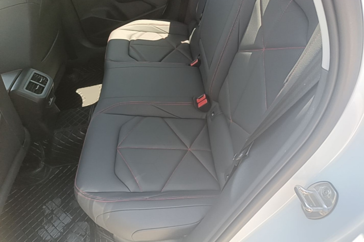 Volkswagen Lavida 2025 car image #17