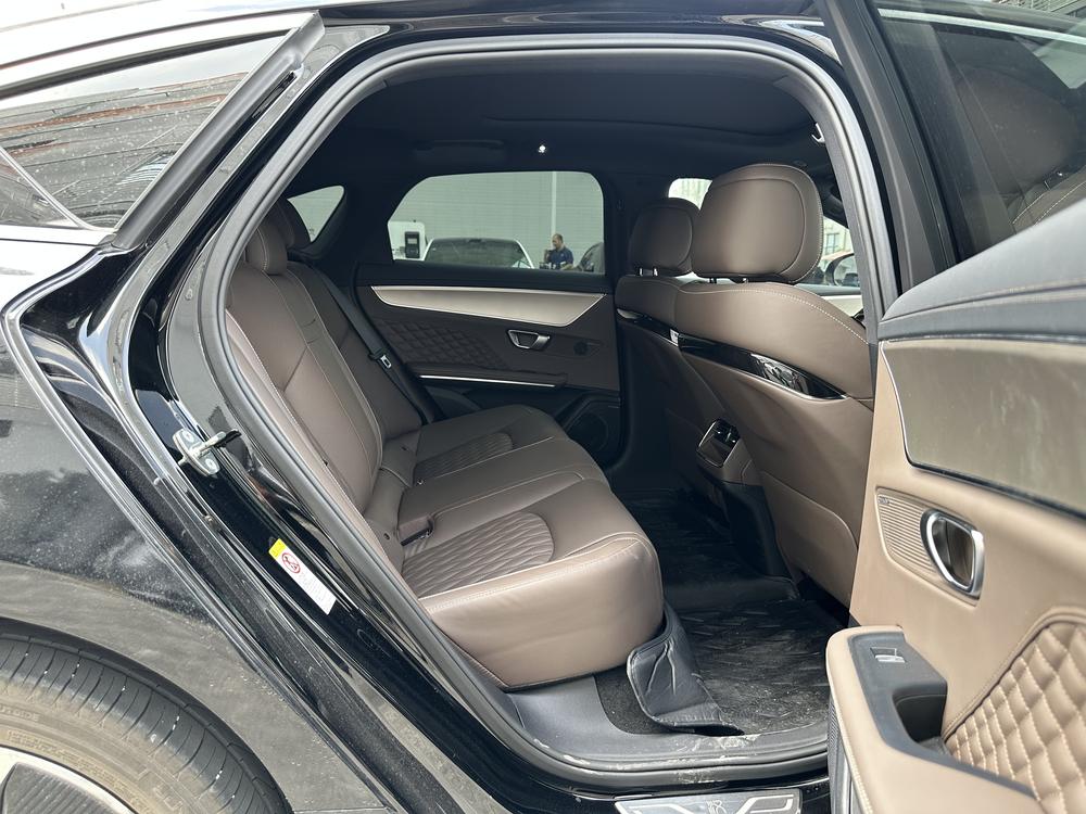 BYD Han 2023 imagem de carro #16
