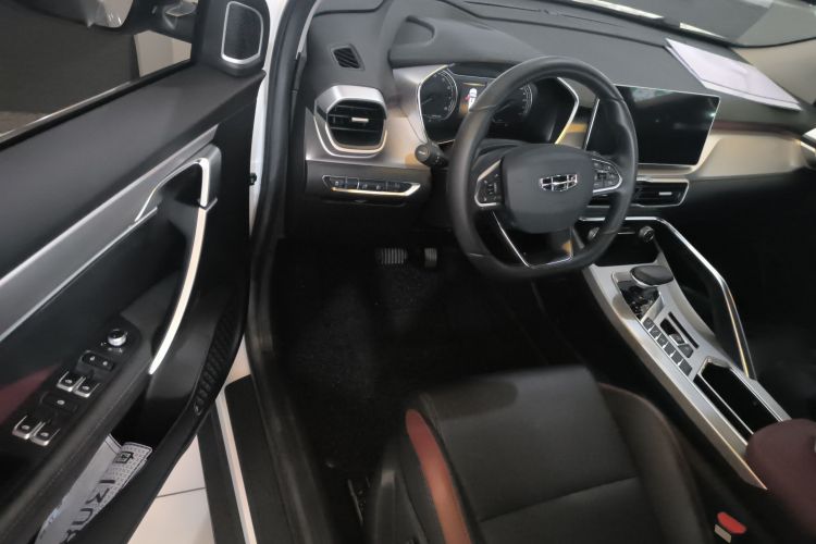 GEELY Coolray 2021 #16 GEELY Coolray 2021 car image #16