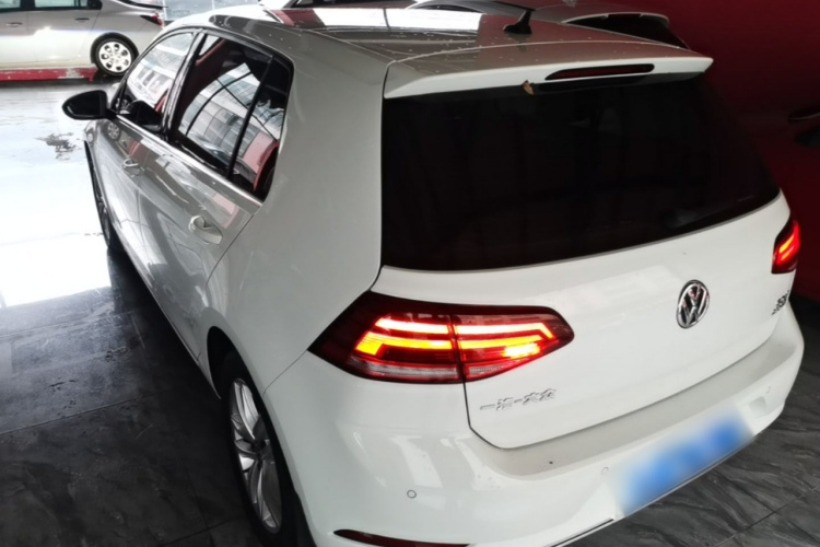 Volkswagen Golf 2019 #7 Volkswagen Golf 2019 car image #7