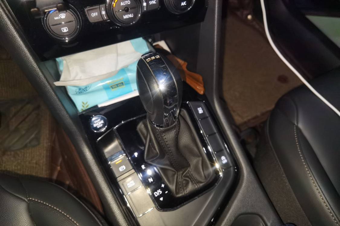 Volkswagen Tharu 2019 car image #27
