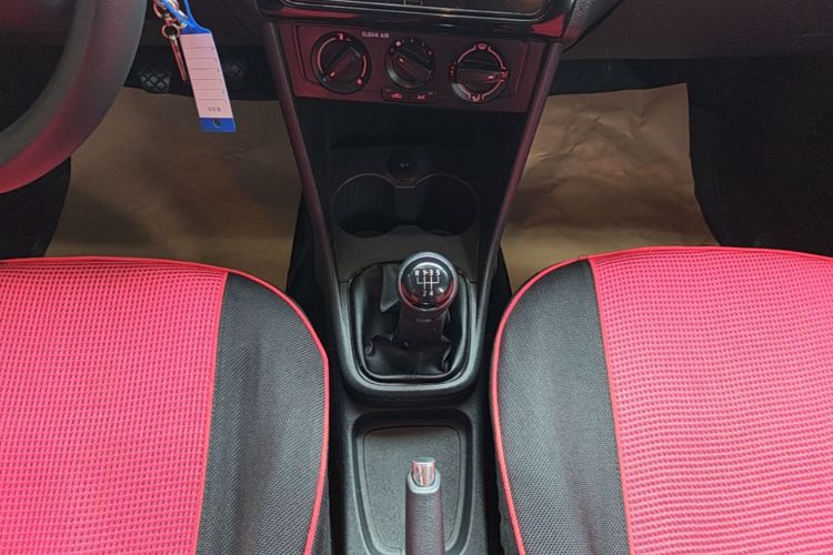 Volkswagen Polo 2018 #14 Volkswagen Polo 2018 car image #14