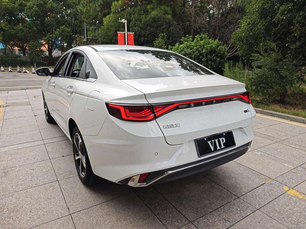 GEELY Emgrand L 2022 car image #5