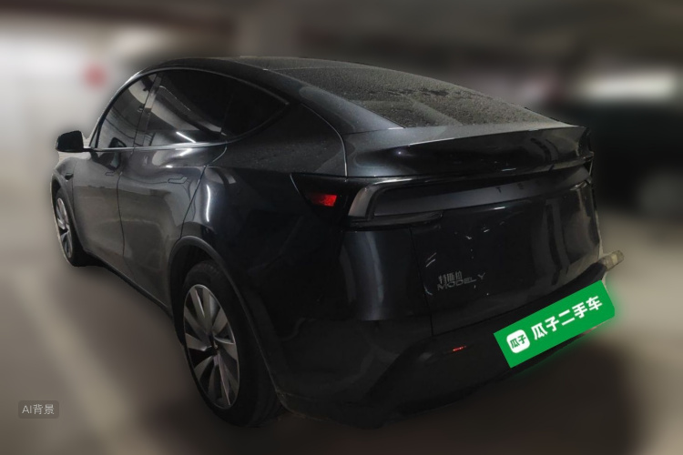 Tesla Model Y 2025 #5 Tesla Model Y 2025 car image #5