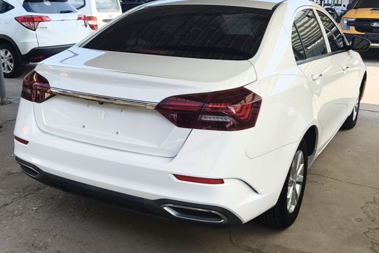 GEELY Emgrand 2022 car image #7