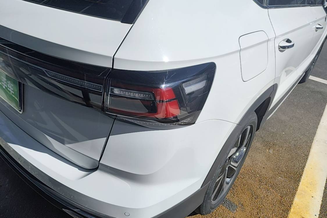 Volkswagen Tharu 2024 car image #7