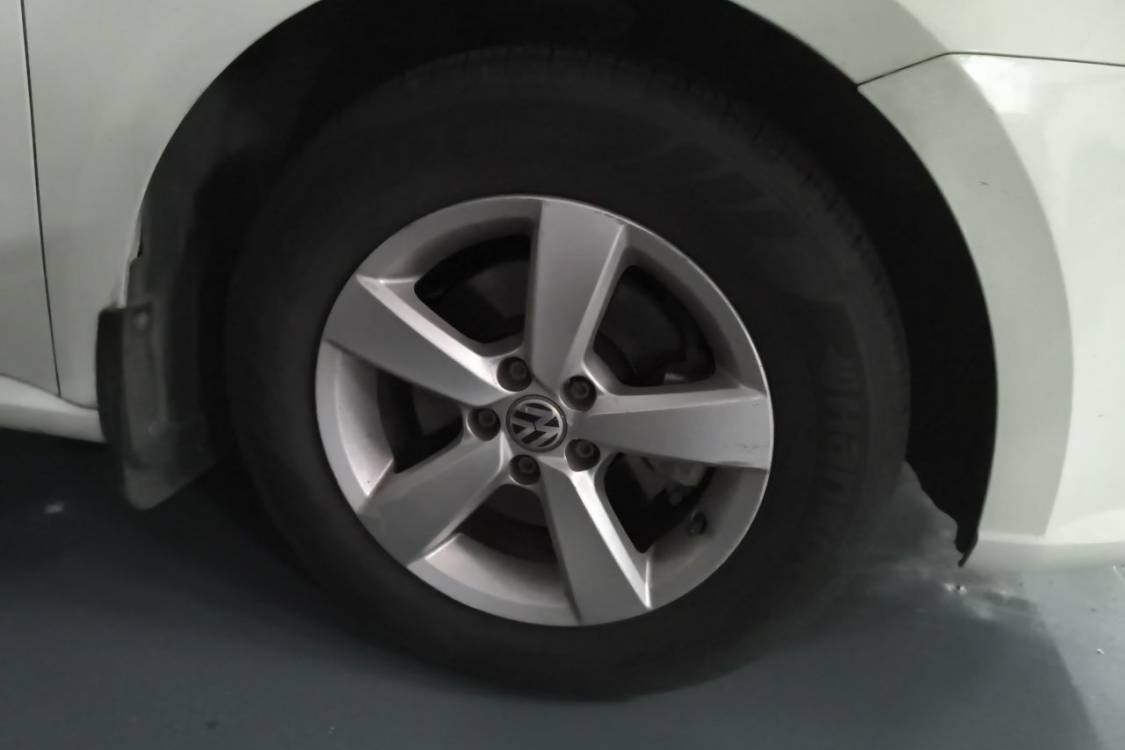 Volkswagen Lavida 2018 car image #9