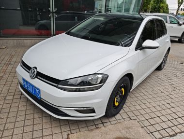 Volkswagen Golf 2020 car image 