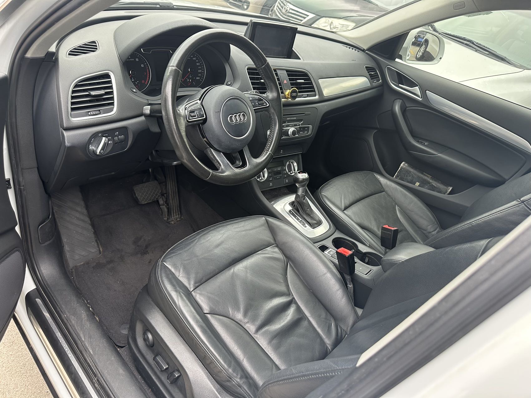 Audi Q3 2016 #5 Audi Q3 2016 car image #5