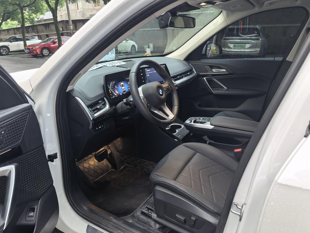 BMW X1 2023 immagine di auto #8