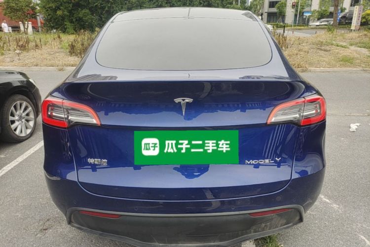 Tesla Model Y 2022 #6 Tesla Model Y 2022 car image #6