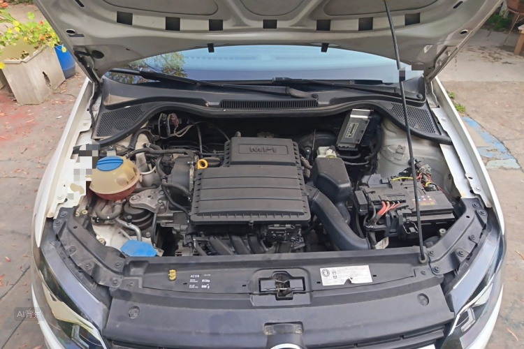 Volkswagen Polo 2015 car image #22