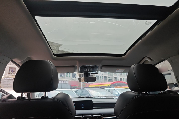 Jetour X70 PLUS 2020 car image #18