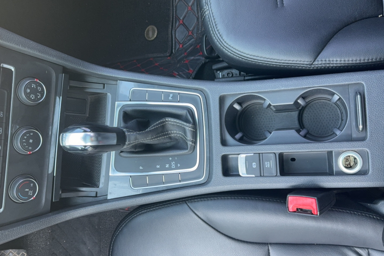 Volkswagen Golf 2017 #16 Volkswagen Golf 2017 car image #16