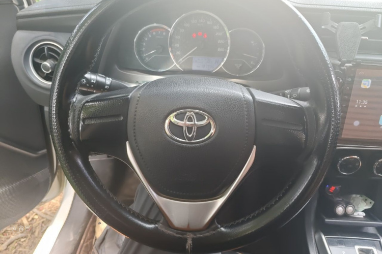 Toyota Corolla 2017 #12 Toyota Corolla 2017 car image #12