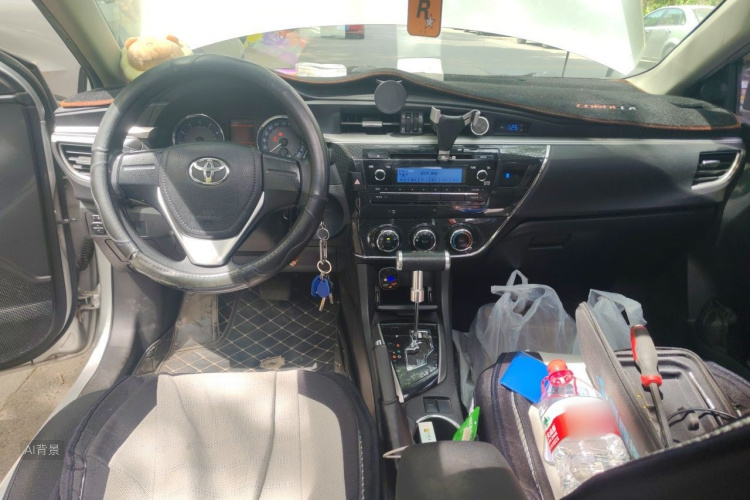Toyota Corolla 2015 immagine di auto #11