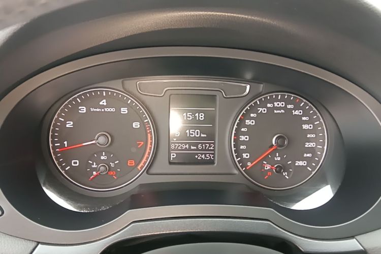 Audi Q3 2017 #12 Audi Q3 2017 car image #12