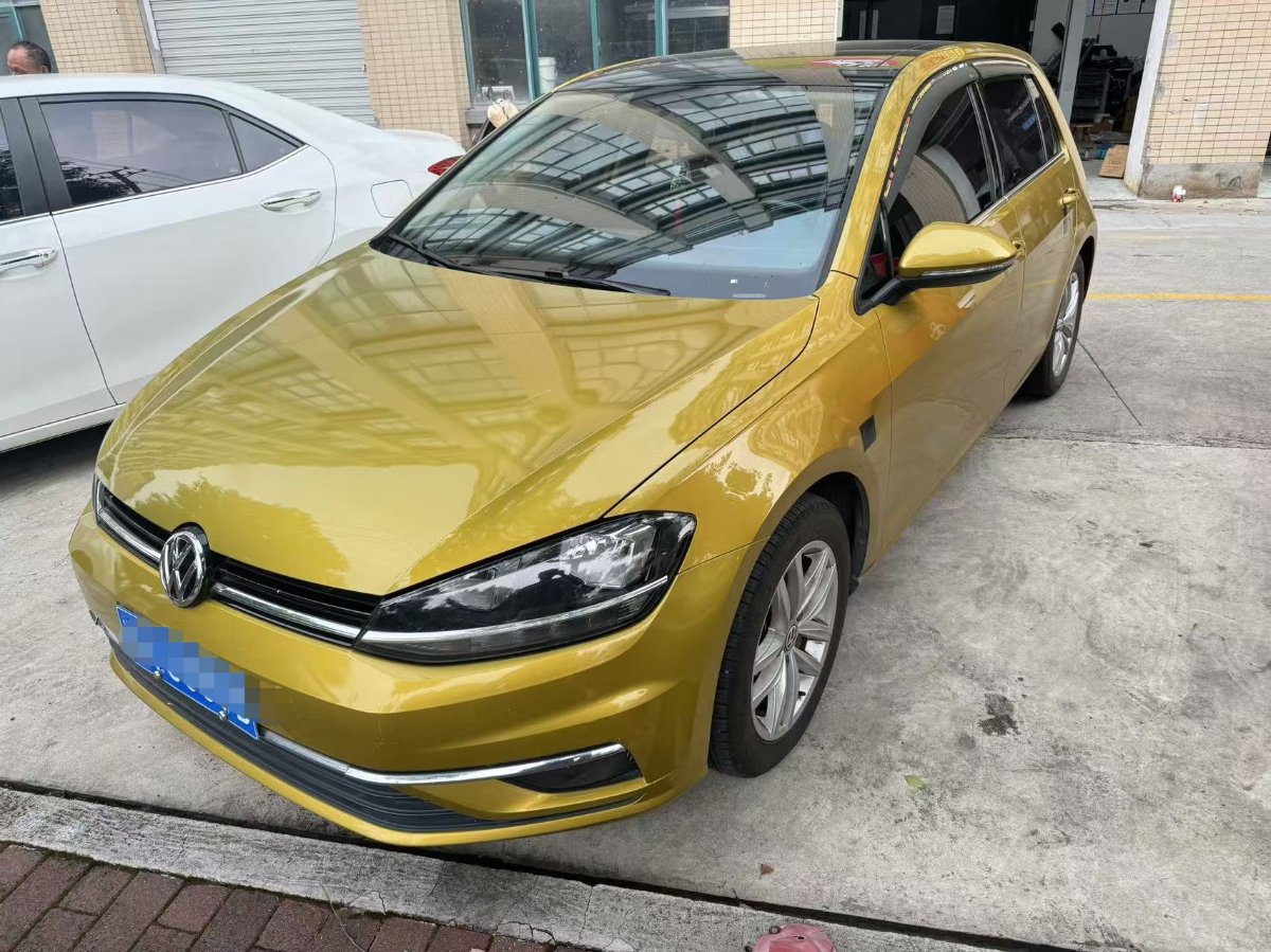 Volkswagen Golf 2018 صورة سيارة 