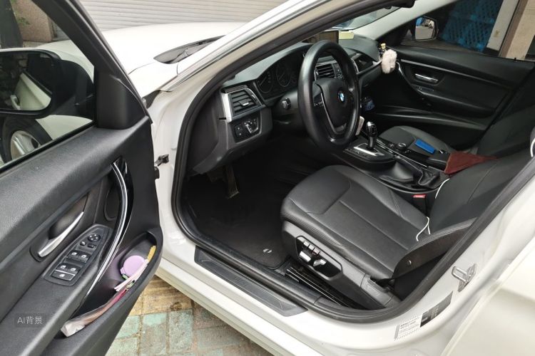BMW 3 Series 2017 car image #18