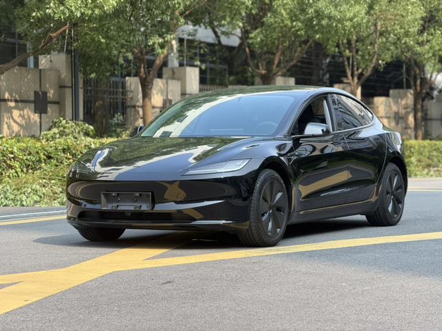 Tesla Model 3 2026 #20 Tesla Model 3 2026 car image #20