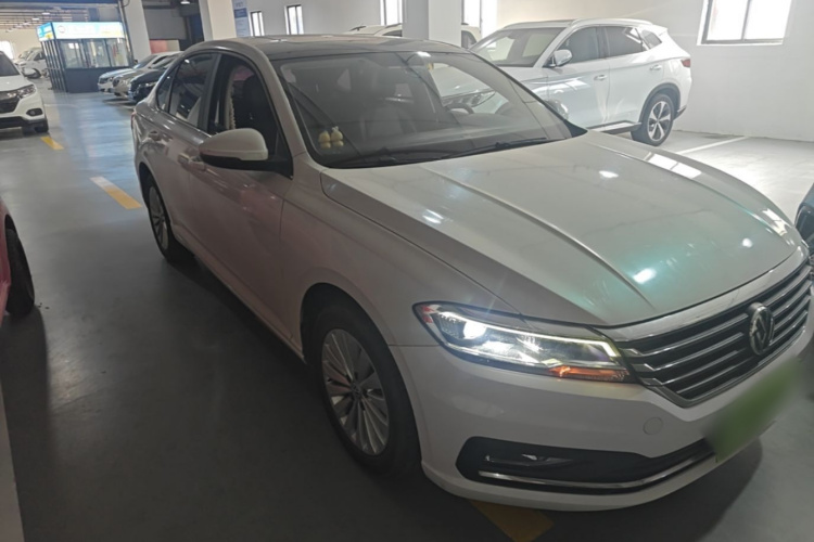 Volkswagen Lavida 2018 car image #4