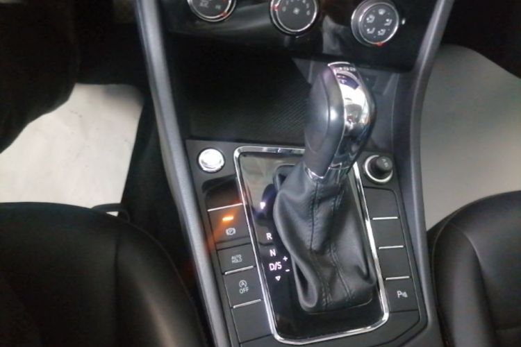 Volkswagen Bora 2023 #14 Volkswagen Bora 2023 immagine di auto #14