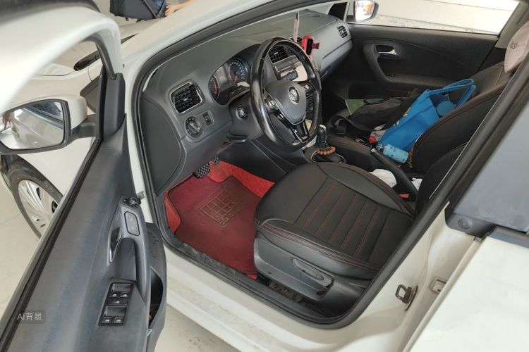Volkswagen Polo 2017 car image #18